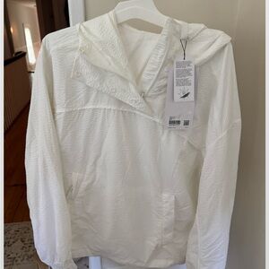 Lululemon white rain jacket